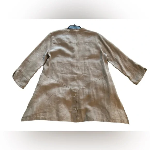 Multiples 100% Linen Long Sleeve Button Down Tunic Top. Size Small. - Picture 4 of 10